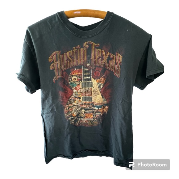 Gildan Other - Austin Texas Music Landmarks Guitar 🎸 Tee. Men’s Medium. Black.